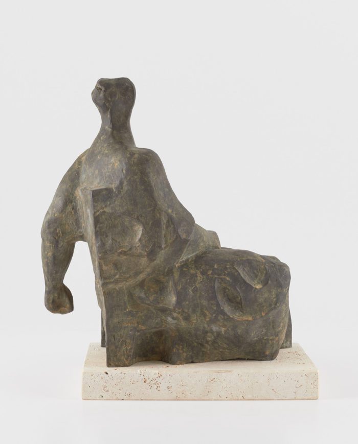 Mujer sentada, Joaquín García Donaire